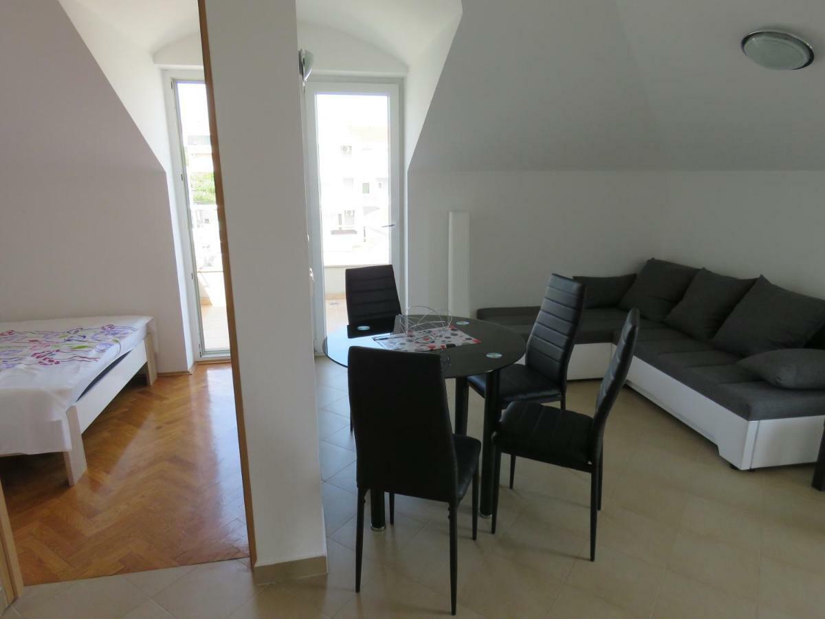 Apartment Star Novalja Luaran gambar